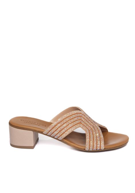 Nude strass sandal VINCENT VEGA | P40 ESTERSTRASS-CHAMP3